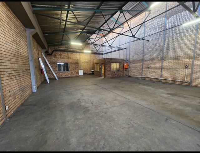 216M² WAREHOUSE TO LET IN WADEVILLE